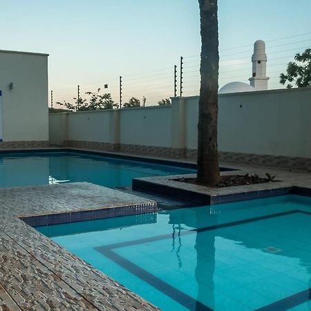 Lux Suites Nyali Luxury Apartments Mombasa Dış mekan fotoğraf